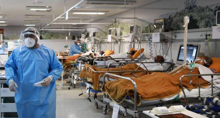 Brasil tiene más pacientes jóvenes que viejos en cuidados intensivos por coronavirus