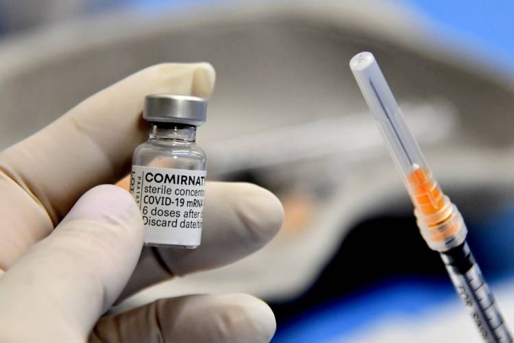 Para New York Times es "comprensible" la resistencia a las exigencias de Pfizer