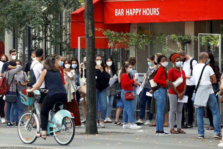 Diez razones por las que los jóvenes deberían vacunarse contra el COVID-19