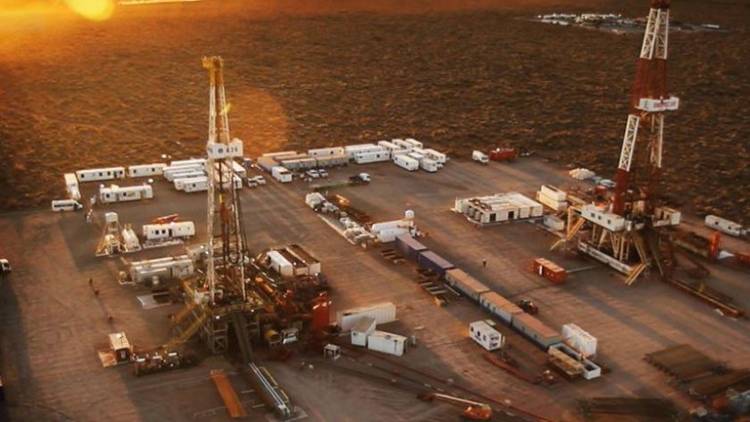 Piden declarar esencial a Vaca Muerta y vacunar a todos sus trabajadores