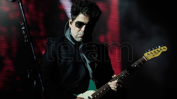 Andrés Calamaro publicará una nueva versión de "Flaca" junto a Alejandro Sanz
