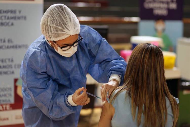 Con los nuevos embarques se llegaría a los 20 millones de dosis