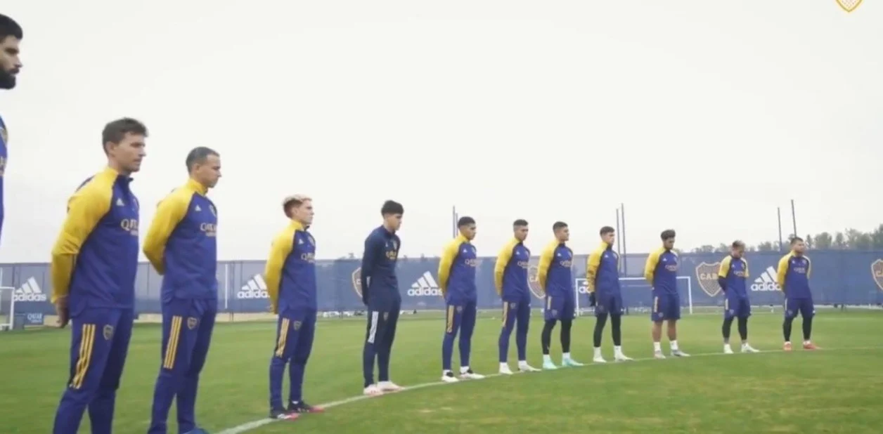 El homenaje de los planteles de Boca por la Puerta 12