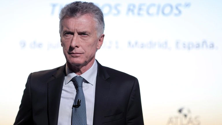 El Gobierno denunció a Mauricio Macri y Patricia Bullrich por presunto contrabando
