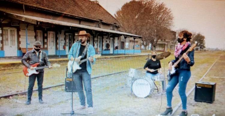 Ensamble de Rock de la Escuela Municipal de Música de Corone Suárez