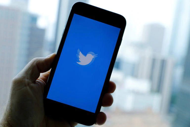 Twitter permitiría votar positiva o negativamente los comentarios