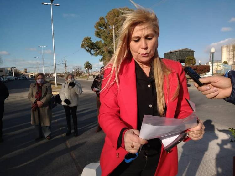 El PJ de Coronel Suárez homenajeó a Evita a 69 años de su muerte.