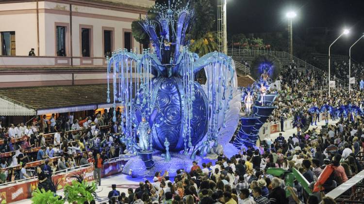 El Carnaval del País en Gualeguaychú prevé volver en 2022 con las cinco comparsas