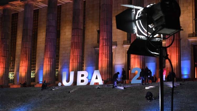 La UBA celebró sus 200 años y reafirmó su carácter gratuito, plural y de motor de la "movilidad social"