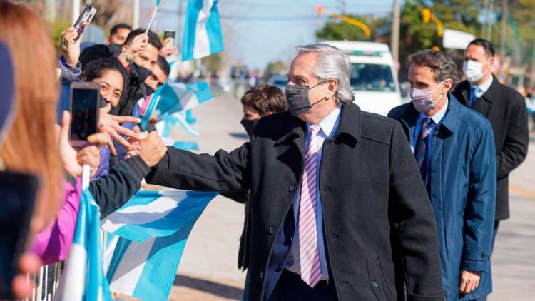 El Presidente va a Catamarca y visita una fábrica textil líder de marcas emblemáticas