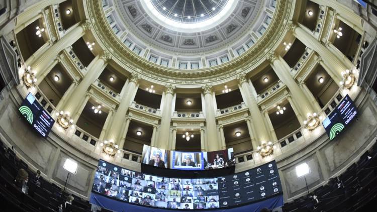 El oficialismo aspira a retener el quórum en el Senado y la oposición busca ganar terreno