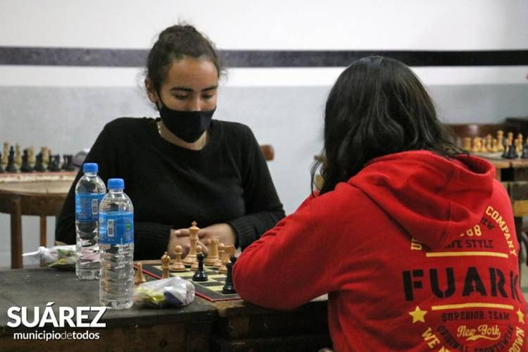 Deportes/Juegos BA: Coronel Suárez fue sede de la etapa regional de Ajedrez