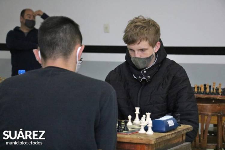 Deportes/Juegos BA: Coronel Suárez fue sede de la etapa regional de Ajedrez