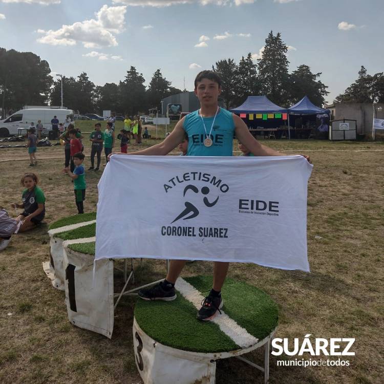 La Escuela Municipal de Atletismo participó de un torneo en Tornquist⠀