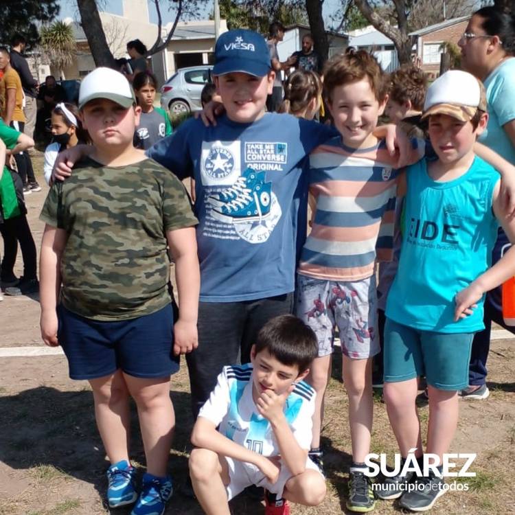 La Escuela Municipal de Atletismo participó de un torneo en Tornquist⠀