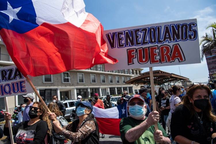 Xenofobia en Chile: el gobierno de Venezuela se ofreció a repatriar a los inmigrantes que fueron agredidos
