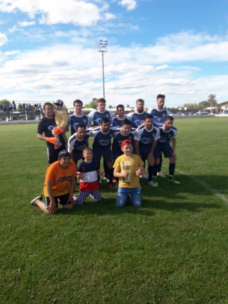 FÚTBOL LIGUISTA: 8va fecha y Blanco y Negro sostiene la punta pese al empate