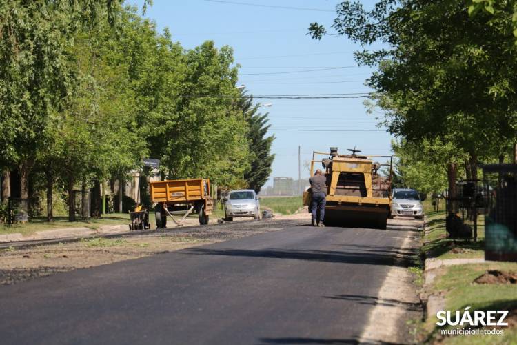 Continúa la obra de pavimento en barrio Brandenberg
