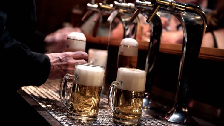 La Plata celebra Oktoberfest para impulsar la actividad de productores de cerveza