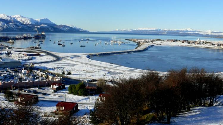 Tierra del Fuego habilitó el turismo interno y el transporte interurbano