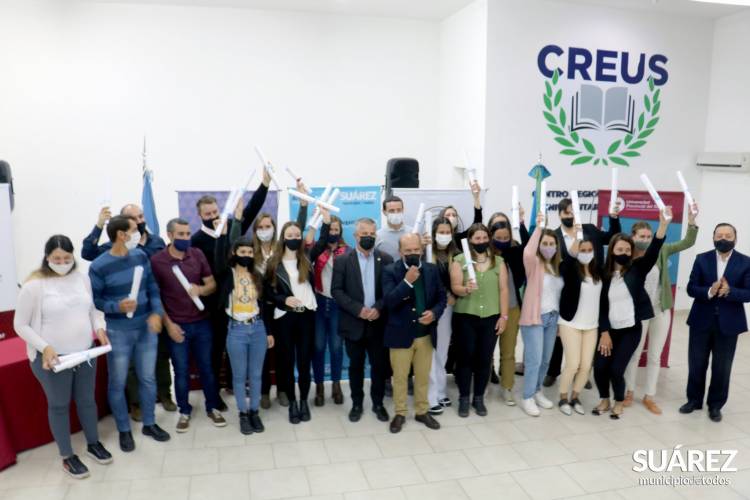 El Intendente Moccero participó del acto de Colación de grado de alumnos de la UPSO