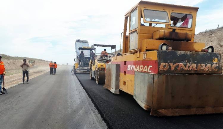 LA CONSTRUCCIÓN DE LA AUTOPISTA BAHÍA BLANCA-TORNQUIST YA SUPERA EL 45?AVANCE