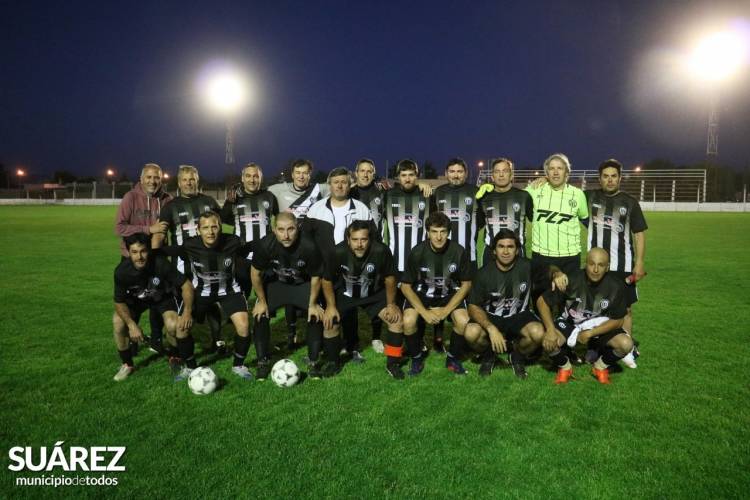 Fútbol del Recuerdo: Comenzó el apasionante torneo de veteranos