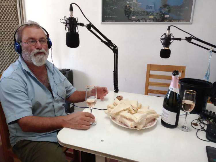 Como todos los Martes, nos visita Amado Elorriaga en nuestro programa ''Mañanas Musicales''
