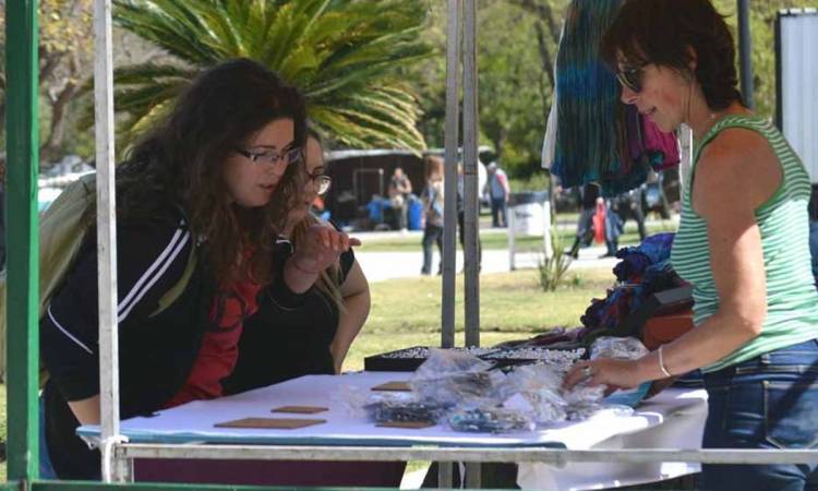 Ferias populares en Bahía, una alternativa que crea empleo y oportunidades