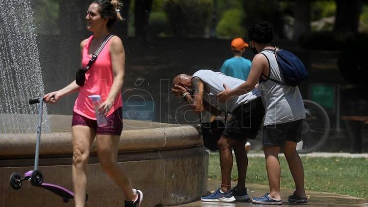 Alerta roja en gran parte del país: se pronostican temperaturas de hasta 43 grados