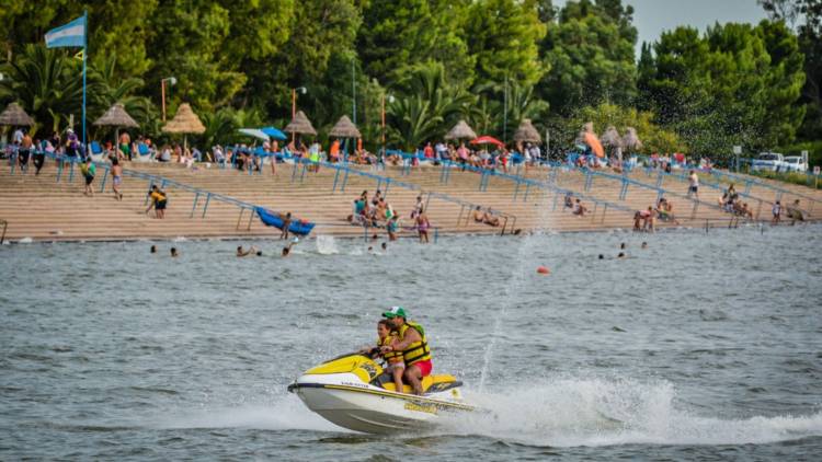 ''A Primera Hora'': el Presidente de la Cámara de Comercio de Guamini, Sergio Picasso