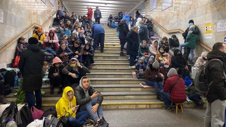 Las imágenes siguen reflejando el pánico en el segundo día de la invasión