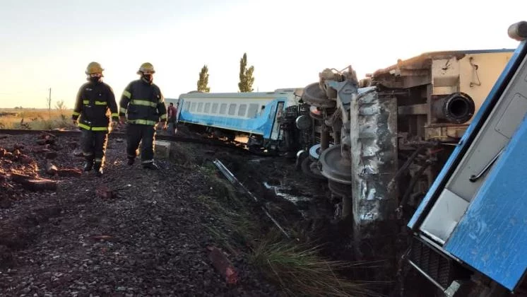 Prohíben la circulación del tren que une a Bahía Blanca con Plaza Constitución