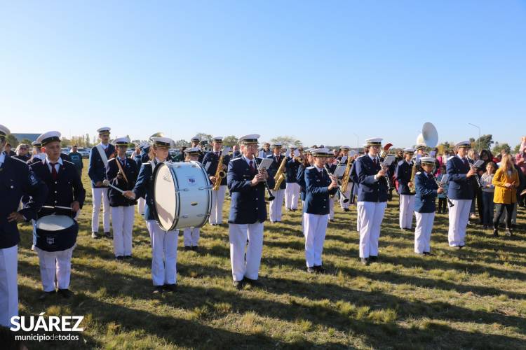 40 años de Malvinas: La Gloriosa Gesta de nuestros combatientes volvió a unir al pueblo de Coronel Suárez