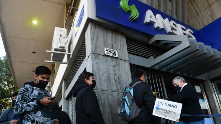 Comienza el pago de la primera cuota del Refuerzo de Ingresos a 7,5 millones de trabajadores