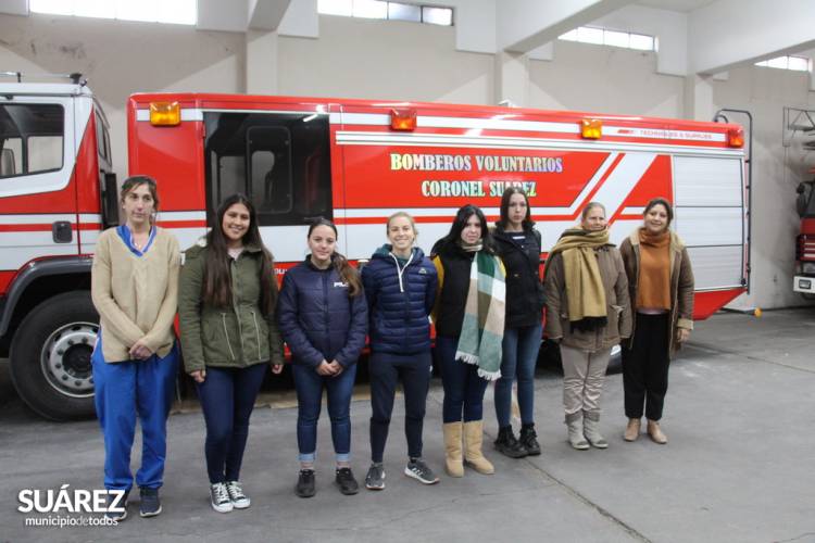 El Intendente Municipal acompañó a los Bomberos Voluntarios de Coronel Suárez en el tradicional desayuno