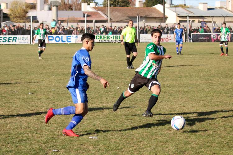 Racing de Carhué GANADOR del Torneo Apertura en primera