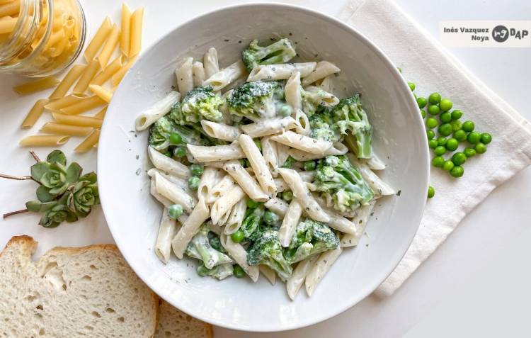 Ensalada de pasta fría con salsa de yogur: una receta suave y ligera para los días de calor