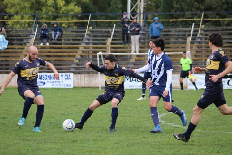EL PROGRESO E INDEPENDIENTE LLEGAN PUNTEROS EN AMBAS ZONAS AL CLÁSICO TRAS LOS TRIUNFOS DE HOY