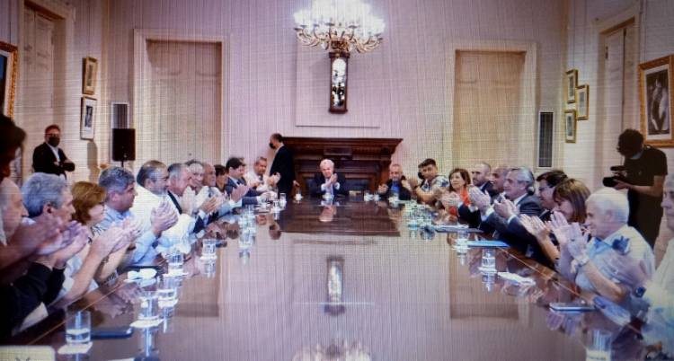 El SMVM aumentará en tres etapas y alcanzará los $57.900 en noviembre