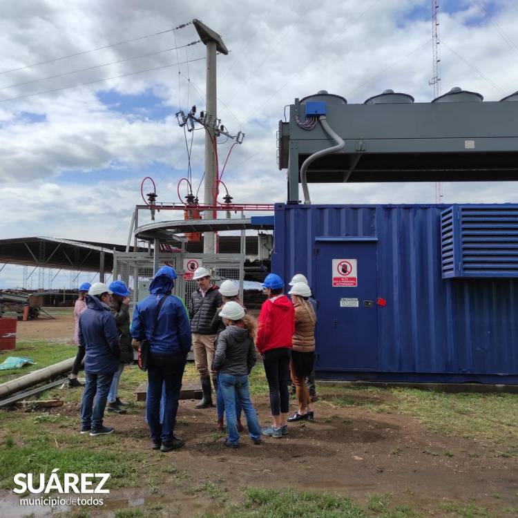 Recorrida por la empresa de Bio-Energía de Coronel Suárez
