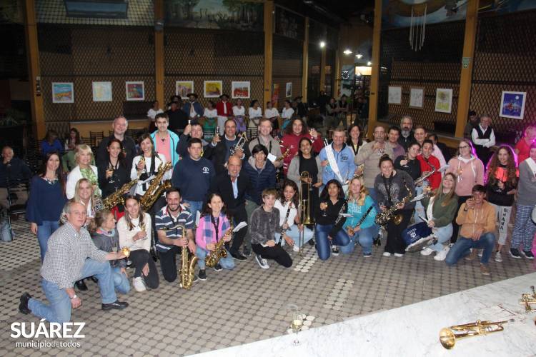 Acto Aniv. Banda Municipal Bartolomé Meier en el Mercado de las Artes