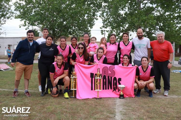 Las Tatanas Campeonas del Torneo de Fútbol Femenino "Elisabeth Minnig" 2022
