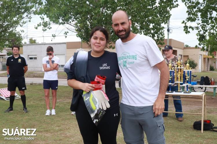 Las Tatanas Campeonas del Torneo de Fútbol Femenino "Elisabeth Minnig" 2022