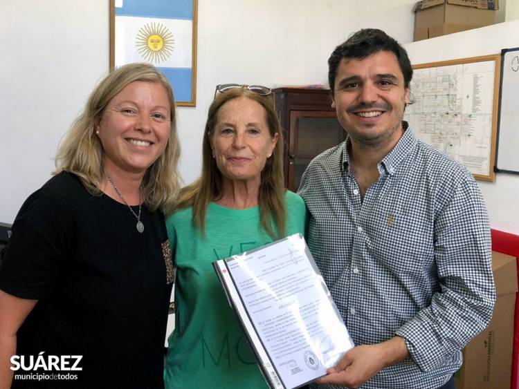 Jefatura de Gabinete: Entrega de aportes económicos a instituciones educativas