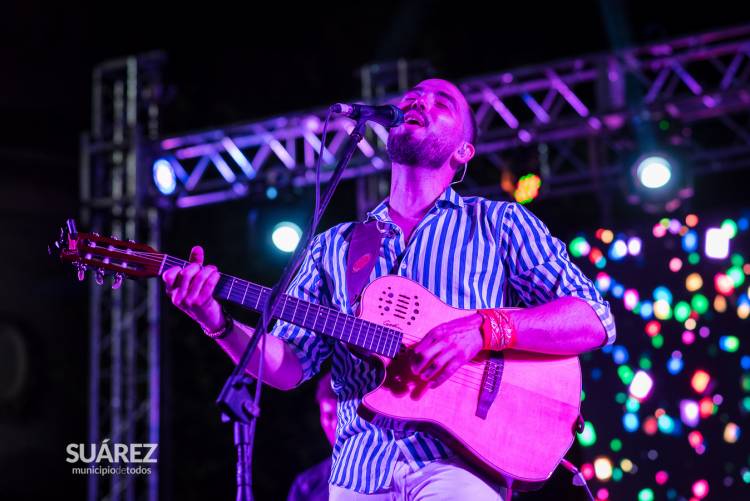 Multitudinaria convocatoria en una espectacular noche de #SuarezPeatonal