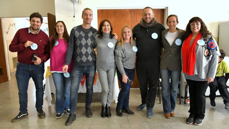 El CEC Nro 801 festejó el Día del Periodista.