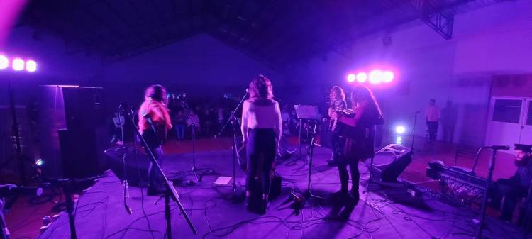 "El Aire de Aquí" 2023 en el Polideportivo. Programa para vivir la Música