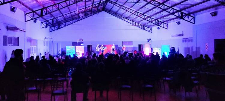 "El Aire de Aquí" 2023 en el Polideportivo. Programa para vivir la Música