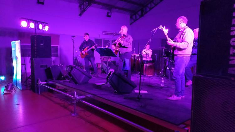 "El Aire de Aquí" 2023 en el Polideportivo. Programa para vivir la Música